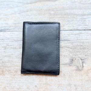 Vintage Black Leather Bifold Wallet ID Zip Pocket Classic Minimalist 90s Men's